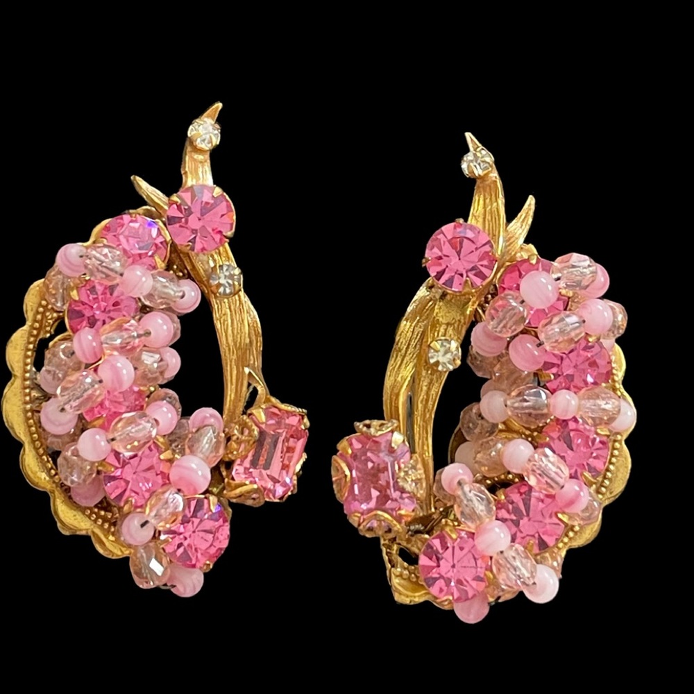 Vintage Pair Of Robert Clip Pink Rhinestone Earrings